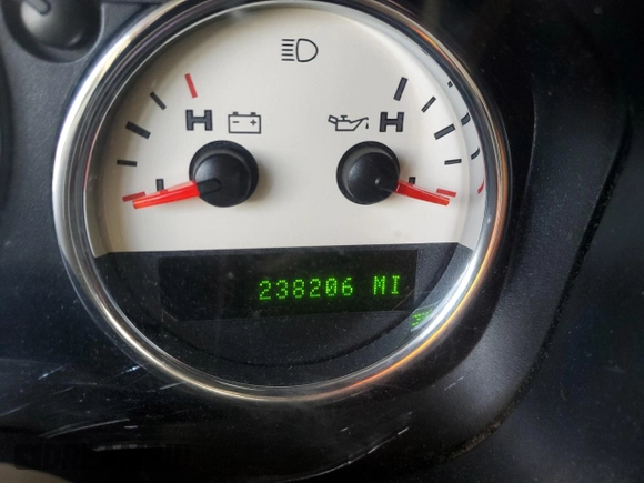 2005 Ford F-150 XLT with VIN 1FTPW14595KC65021, listed as a Copart auction lot 48107285 with 238,206 mi miles and Salvage Title. Bid and sale history available at carsss.com. Image 9.