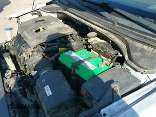 2017 Hyundai Elantra SE z VIN KMHD74LF3HU100503, wystawiony jako IAAI lot #43302360 z przebiegiem 176 466 mil mil oraz . Historia ofert i sprzedaży dostępna na DreamBid. Obrazek 20.