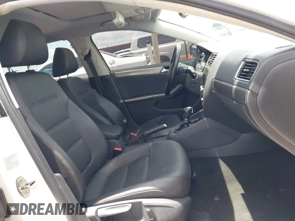 2013 Volkswagen Jetta TDI w/Premium/Nav с VIN 3VWLL7AJ1DM376114, выставлен на аукционе IAAI как лот 42453480 с пробегом 231 087 миль миль и . История ставок и продаж доступна на DreamBid. Изображение 5.