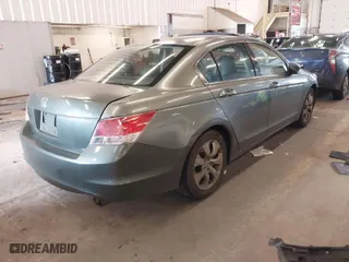 2008 Honda Accord Sdn EX-L with VIN JHMCP26828C046925, listed as a IAAI auction lot 41736541 with 199,602 mi miles. Bid and sale history available at carsss.com. Image 4.