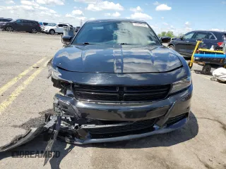 2017 Dodge Charger R/T with VIN 2C3CDXCT2HH571999, listed as a Copart auction lot 55642235 with 102,719 mi miles and Salvage title. Bid and sale history available at DreamBid. Image 5.