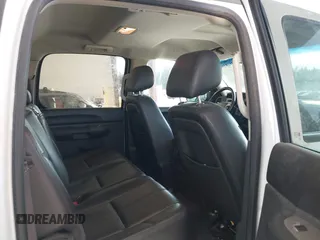2013 Chevrolet Silverado 1500 LT with VIN 3GCPKSE71DG358722, listed as a IAAI auction lot 42128592 with 206,779 mi miles and . Bid and sale history available at DreamBid. Image 8.