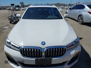 2022 BMW 5 Series 530e xDrive with VIN WBA33AG01NCJ52906, listed as a IAAI auction lot 42686511 with 45,710 mi miles and . Bid and sale history available at DreamBid. Image 12.