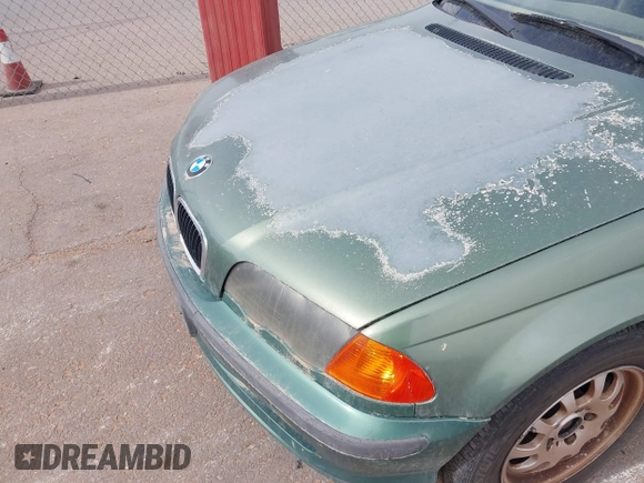 1999 BMW 3 Series 323i z VIN WBAAM3332XCA81950, wystawiony jako IAAI lot #42199475 z przebiegiem 134 884 mil mil oraz . Historia ofert i sprzedaży dostępna na DreamBid. Obrazek 6.