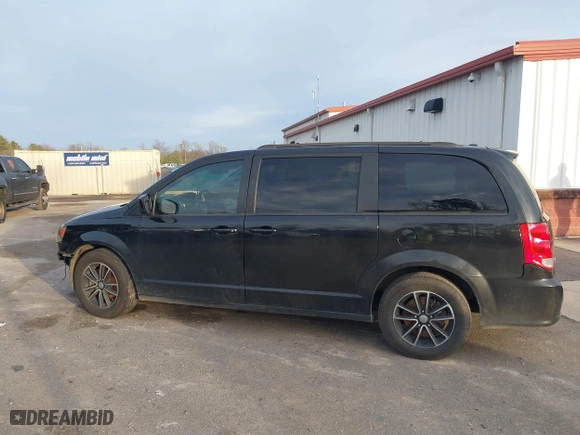 2018 Dodge Grand Caravan GT with VIN 2C4RDGEG3JR345119, listed as a IAAI auction lot 40976021 with 164,923 mi miles. Bid and sale history available at carsss.com. Image 15.