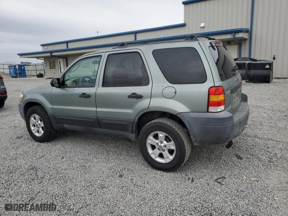 2005 Ford Escape XLT with VIN 1FMYU03125KA50658, listed as a Copart auction lot 51010405 with 194,285 mi miles and Salvage Title. Bid and sale history available at carsss.com. Image 2.