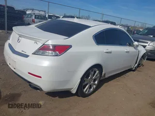 2014 Acura TL Advance z VIN 19UUA9F74EA001582, wystawiony jako IAAI lot #42058037 z przebiegiem 163 354 mil mil oraz . Historia ofert i sprzedaży dostępna na DreamBid. Obrazek 4.