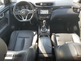 2017 Nissan Rogue S z VIN JN1BJ1CP9HW018335, wystawiony jako Copart lot #53440945 z przebiegiem 152 942 mil mil oraz Czysty tytuł • Clean title. Historia ofert i sprzedaży dostępna na DreamBid. Obrazek 8.