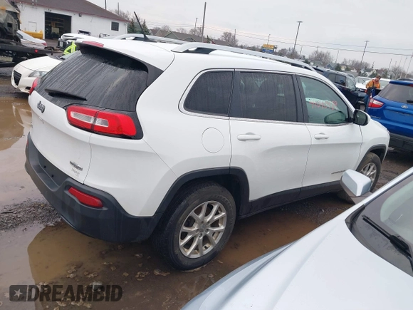 2017 Jeep Cherokee Latitude with VIN 1C4PJMCB9HW546157, listed as a IAAI auction lot 41040489 with 97,230 mi miles. Bid and sale history available at carsss.com. Image 4.