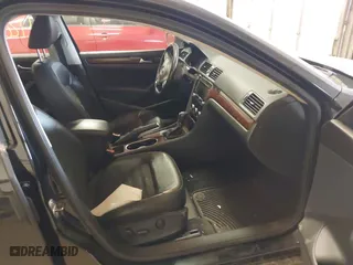 2013 Volkswagen Passat SEL Premium with VIN 1VWCP7A37DC068954, listed as a IAAI auction lot 42019750 with 127,943 mi miles. Bid and sale history available at carsss.com. Image 5.