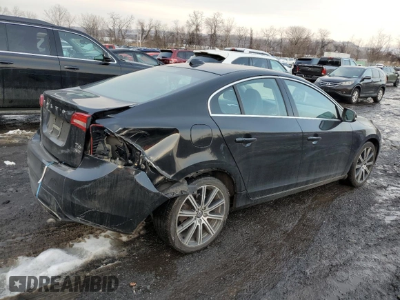 2014 Volvo S60 T6 with VIN YV1902FH9E2274593, listed as a Copart auction lot 43174135 with 84,645 mi miles and Salvage Title. Bid and sale history available at carsss.com. Image 3.