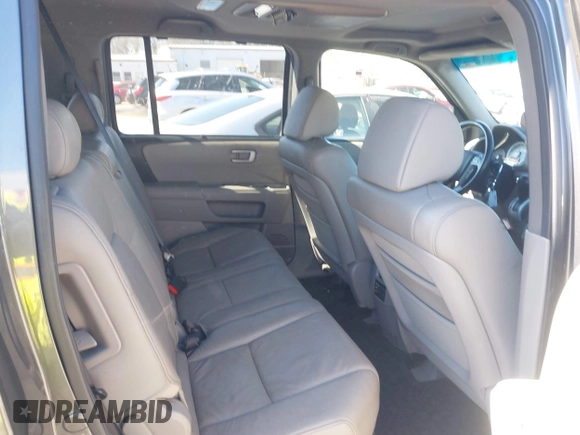 2010 Honda Pilot Touring with VIN 5FNYF4H94AB031167, listed as a IAAI auction lot 41800738 with 184,126 mi miles and . Bid and sale history available at carsss.com. Image 8.