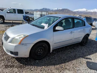 2007 Nissan Sentra S with VIN 3N1AB61E47L671974, listed as a Copart auction lot 52050575 with 209,084 mi miles and Salvage title. Bid and sale history available at DreamBid. Image 1.