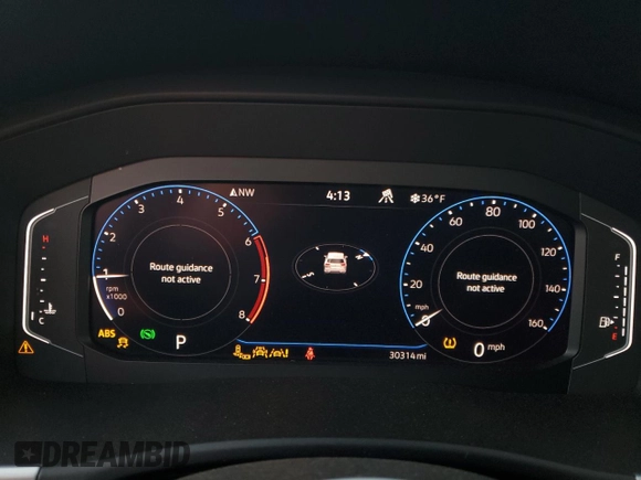 2021 Volkswagen Atlas SEL Premium z VIN 1V2TC2CA0MC204403, wystawiony jako Copart lot #83546004 z przebiegiem 30 314 mil mil oraz Szkoda całkowita • Salvage title. Historia ofert i sprzedaży dostępna na DreamBid. Obrazek 9.