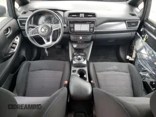 2019 Nissan LEAF SV z VIN 1N4AZ1CP1KC302364, wystawiony jako Copart lot #57148955 z przebiegiem 39 415 mil mil oraz Szkody całkowita. Historia ofert i sprzedaży dostępna na DreamBid. Obrazek 8.