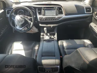 2017 Toyota Highlander XLE with VIN 5TDJZRFH9HS412874, listed as a Copart auction lot 62018815 with 109,212 mi miles and Salvage title. Bid and sale history available at DreamBid. Image 8.