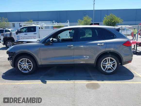 2014 Porsche Cayenne S с VIN WP1AB2A29ELA55755, выставлен на аукционе IAAI как лот 42653023 с пробегом 119 560 миль миль и . История ставок и продаж доступна на DreamBid. Изображение 15.