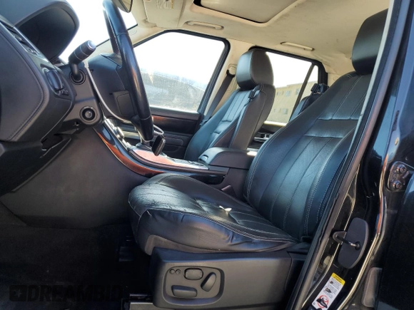 2013 Land Rover Range Rover Sport HSE Lux с VIN SALSK2D43DA760864, выставлен на аукционе Copart как лот 45391815 с пробегом 98 514 миль миль и Чистый • Clean title. История ставок и продаж доступна на DreamBid. Изображение 7.