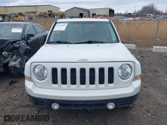2016 Jeep Patriot High Altitude Edition with VIN 1C4NJRFB9GD808902, listed as a IAAI auction lot 41919059 with 123,265 mi miles. Bid and sale history available at carsss.com. Image 12.
