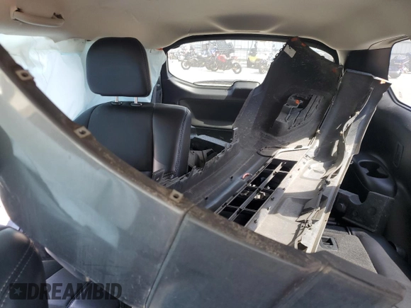 2019 Nissan Pathfinder S z VIN 5N1DR2MNXKC605066, wystawiony jako Copart lot #52806895 z przebiegiem 123 017 mil mil oraz Szkoda całkowita • Salvage title. Historia ofert i sprzedaży dostępna na DreamBid. Obrazek 10.