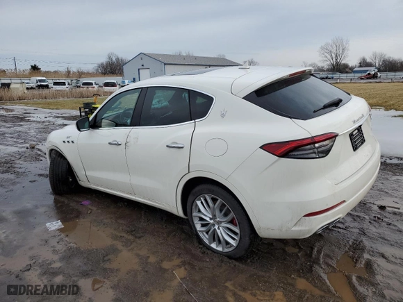 2022 Maserati Levante GT with VIN ZN661XUA4NX393176, listed as a Copart auction lot 43787815 with 36,279 mi miles and Salvage Title. Bid and sale history available at carsss.com. Image 2.