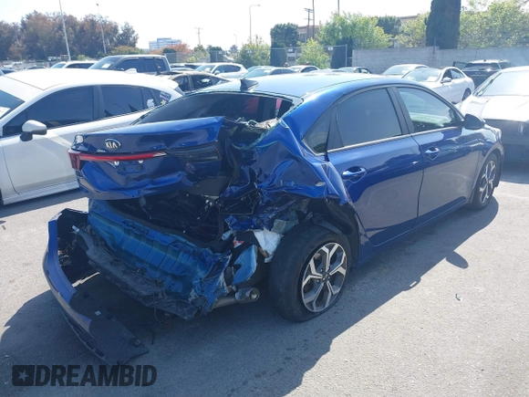 2021 Kia Forte LXS z VIN 3KPF24AD5ME375294, wystawiony jako IAAI lot #42152040 z przebiegiem 56 611 mil mil oraz . Historia ofert i sprzedaży dostępna na DreamBid. Obrazek 4.