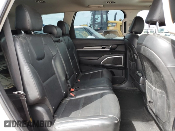 2020 Kia Telluride S with VIN 5XYP6DHC9LG048601, listed as a Copart auction lot 50270115 with 105,881 mi miles and Salvage title. Bid and sale history available at DreamBid. Image 11.
