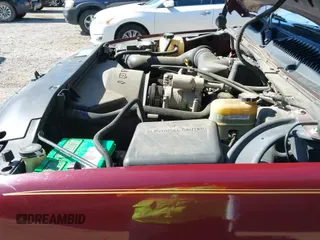 2002 Chevrolet Silverado 1500 LS with VIN 2GCEC19W021256429, listed as a IAAI auction lot 41985254 with 152,589 mi miles and . Bid and sale history available at DreamBid. Image 21.