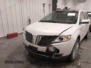 2011 Lincoln MKX with VIN 2LMDJ8JKXBBJ34612, listed as a IAAI auction lot 41775743 with 137,810 mi miles and . Bid and sale history available at DreamBid. Image 6.