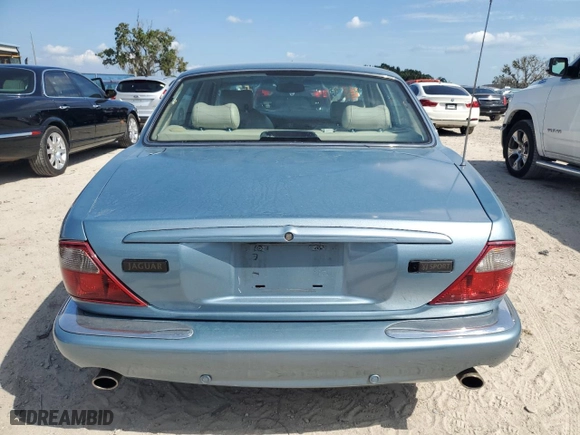 2002 Jaguar XJ with VIN SAJDA12C72LF42584, listed as a Copart auction lot 72030274 with 241,554 mi miles and Clean Title. Bid and sale history available at carsss.com. Image 6.