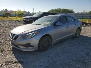 2016 Hyundai Sonata 2.4L SE with VIN 5NPE24AF1GH303666, listed as a Copart auction lot 52843125 with 154,633 mi miles and Clean Title. Bid and sale history available at carsss.com. Image 1.