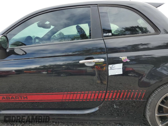 2017 FIAT 500 Abarth z VIN 3C3CFFFH6HT526325, wystawiony jako Copart lot #79726074 z przebiegiem 77 682 mil mil oraz Szkoda całkowita • Salvage title. Historia ofert i sprzedaży dostępna na DreamBid. Obrazek 12.