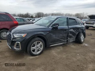 2024 Audi Q5 S line Premium Plus z VIN WA1E2AFY3R2129672, wystawiony jako Copart lot #47786635 z przebiegiem Nie podano mil oraz Szkoda całkowita • Salvage title. Historia ofert i sprzedaży dostępna na DreamBid. Obrazek 1.