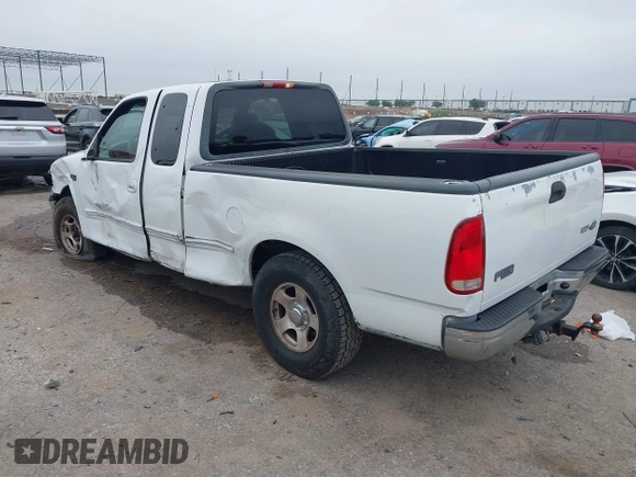 2001 Ford F-150 XL z VIN 1FTZX17281NB02781, wystawiony jako IAAI lot #42377688 z przebiegiem 180 830 mil mil oraz . Historia ofert i sprzedaży dostępna na DreamBid. Obrazek 3.