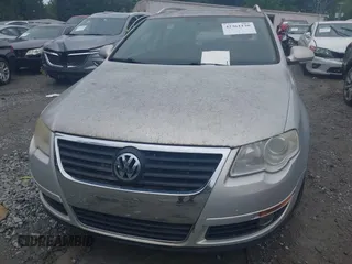 2010 Volkswagen Passat z VIN WVWXK9AN4AE106222, wystawiony jako IAAI lot #42361130 z przebiegiem 104 933 mil mil oraz . Historia ofert i sprzedaży dostępna na DreamBid. Obrazek 6.