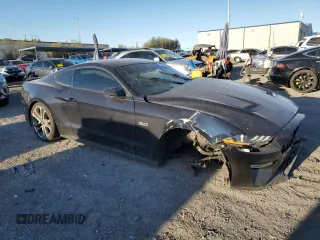 2021 Ford Mustang GT z VIN 1FA6P8CF6M5156224, wystawiony jako Copart lot #48539855 z przebiegiem 45 150 mil mil oraz Szkody całkowita. Historia ofert i sprzedaży dostępna na DreamBid. Obrazek 4.