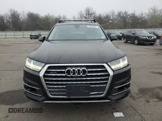 2017 Audi Q7 Premium Plus with VIN WA1LAAF75HD032610, listed as a Copart auction lot 55628665 with 47,523 mi miles and Salvage Title. Bid and sale history available at DreamBid. Image 5.