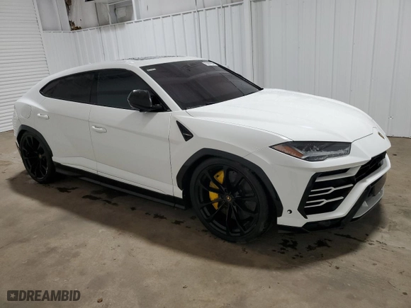 2019 Lamborghini Urus with VIN ZPBUA1ZL7KLA03750, listed as a Copart auction lot 75397654 with 0 mi miles and Salvage Title. Bid and sale history available at carsss.com. Image 4.
