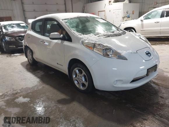 2015 Nissan LEAF SV with VIN 1N4AZ0CP4FC312192, listed as a IAAI auction lot 41557883 with 33,535 mi miles. Bid and sale history available at carsss.com. Image 1.