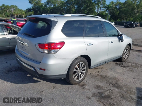 2016 Nissan Pathfinder S with VIN 5N1AR2MN7GC602930, listed as a IAAI auction lot 42447462 with 182,006 mi miles and . Bid and sale history available at DreamBid. Image 4.