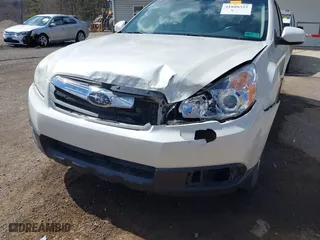 2011 Subaru Outback 2.5i Prem AWP with VIN 4S4BRCCC6B3442381, listed as a IAAI auction lot 41888322 with 164,231 mi miles. Bid and sale history available at carsss.com. Image 6.
