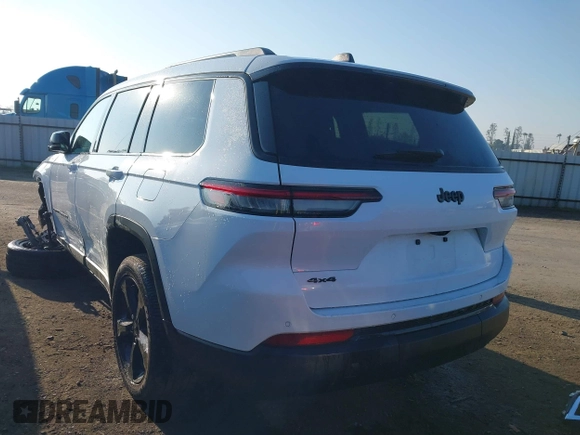 2024 Jeep Grand Cherokee Altitude with VIN 1C4RJKAG4R8575664, listed as a IAAI auction lot 41360585 with 6,291 mi miles and . Bid and sale history available at DreamBid. Image 3.