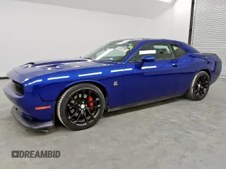 2020 Dodge Challenger R/T Scat Pack z VIN 2C3CDZFJ1LH132646, wystawiony jako Copart lot #55984865 z przebiegiem 46 230 mil mil oraz Czysty tytuł • Clean title. Historia ofert i sprzedaży dostępna na DreamBid. Obrazek 1.
