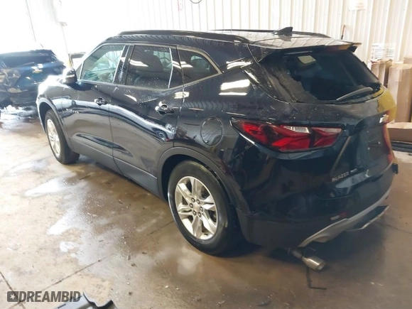 2020 Chevrolet Blazer LT with VIN 3GNKBJRSXLS579127, listed as a IAAI auction lot 41654108 with 30,398 mi miles. Bid and sale history available at carsss.com. Image 3.