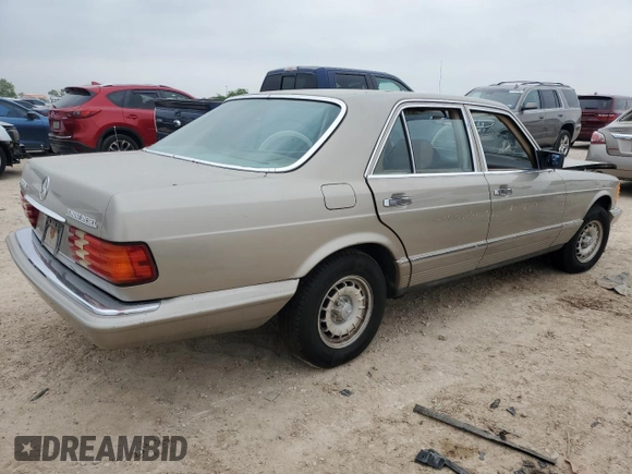 1984 Mercedes-Benz 300 with VIN WDBCB20B7EA028754, listed as a Copart auction lot 50339135 with 152,033 mi miles and Salvage Title. Bid and sale history available at DreamBid. Image 3.
