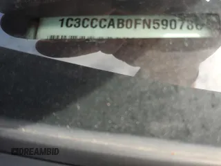 2015 Chrysler 200 Limited z VIN 1C3CCCAB0FN590786, wystawiony jako Copart lot #59507735 z przebiegiem 225 767 mil mil oraz Szkoda całkowita • Salvage title. Historia ofert i sprzedaży dostępna na DreamBid. Obrazek 12.
