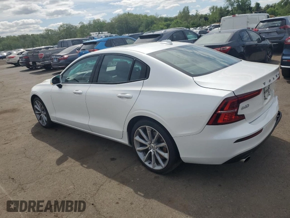 2020 Volvo S60 Momentum with VIN 7JRA22TK8LG065375, listed as a Copart auction lot 53930094 with 36,853 mi miles. Bid and sale history available at carsss.com. Image 2.