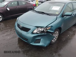 2010 Toyota Corolla z VIN JTDBU4EE9A9116061, wystawiony jako IAAI lot #42355953 z przebiegiem 99 113 mil mil oraz . Historia ofert i sprzedaży dostępna na DreamBid. Obrazek 6.