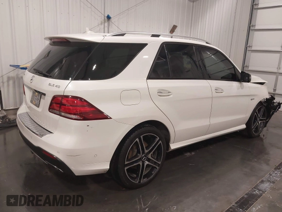 2017 Mercedes-Benz GLE 43 AMG z VIN 4JGDA6EB3HA908746, wystawiony jako IAAI lot #42201584 z przebiegiem 105 427 mil mil oraz . Historia ofert i sprzedaży dostępna na DreamBid. Obrazek 4.