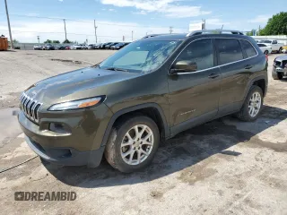 2015 Jeep Cherokee Latitude with VIN 1C4PJLCB1FW689191, listed as a Copart auction lot 55698695 with 114,070 mi miles and Clean Title. Bid and sale history available at carsss.com. Image 1.